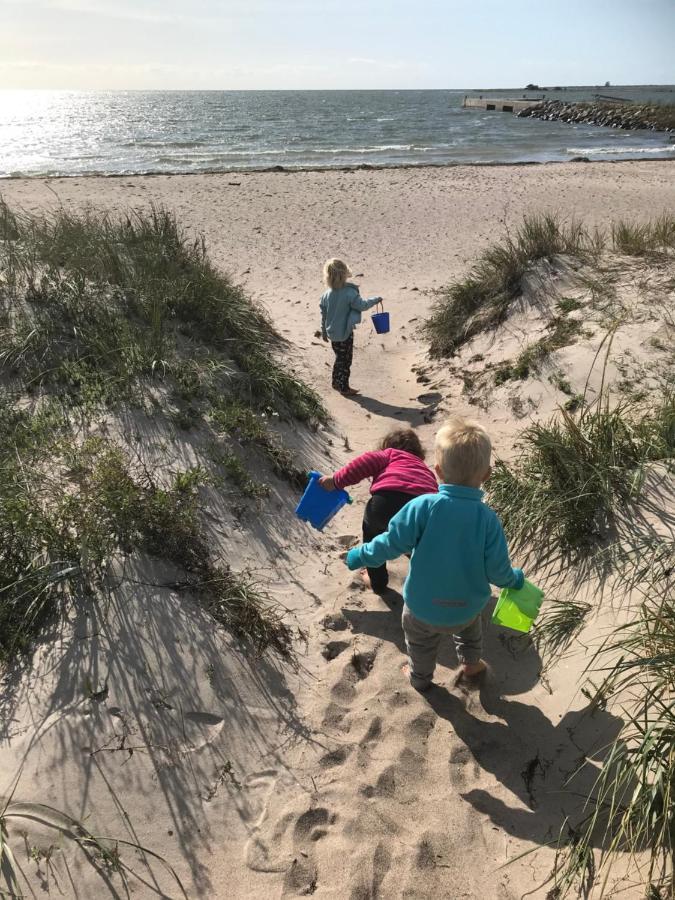 Ljungs Fem Rum Västergarn Esterno foto