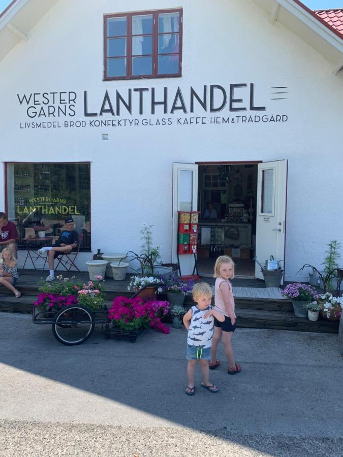 Ljungs Fem Rum Västergarn Esterno foto