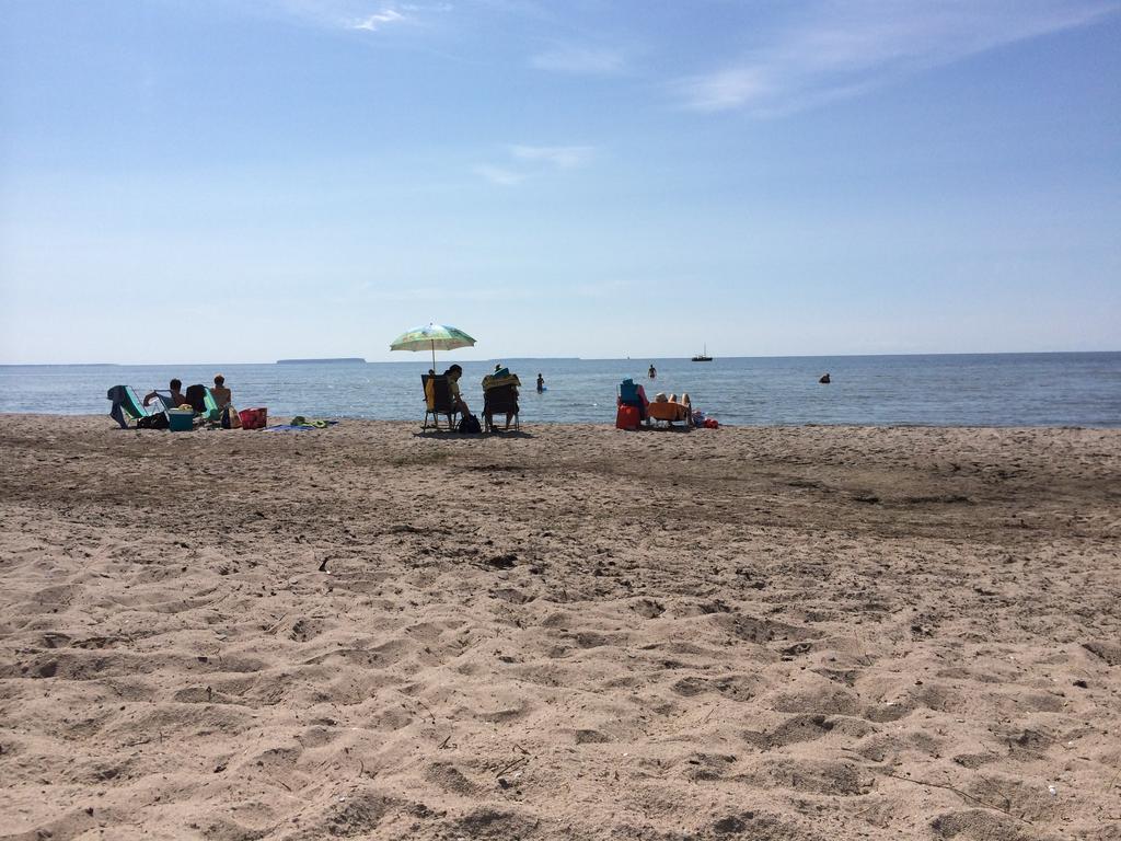 Ljungs Fem Rum Västergarn Esterno foto