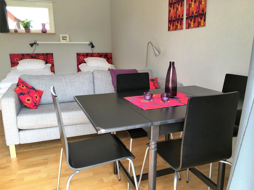 Ljungs Fem Rum Västergarn Esterno foto